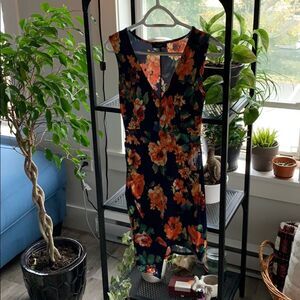 TRAC | Plunging Sweetheart Neckline Floral Dress